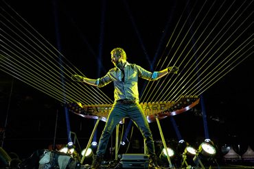 William Close and The Earth Harp in collaboration with Lenka Morávková and Bohemian Cristal Instrument 