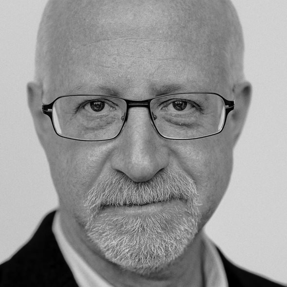 Gerald Seligman, Petr Dorůžka – Cenzura, peníze a piráti