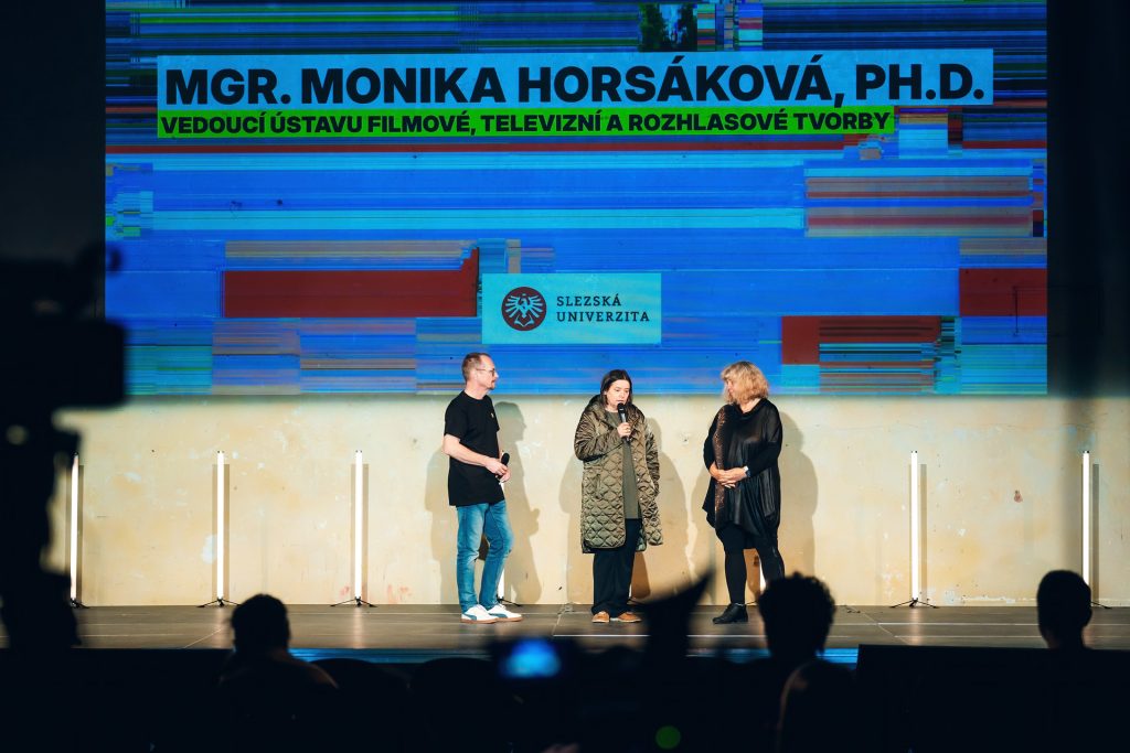 VOICES OF MELTINGPOT POŠESTÉ: INSPIRATIVNÍ MYŠLENKY DANA ARIELYHO, EVY JIŘIČNÉ NEBO MERLINA SHELDRAKA - Colours of Ostrava