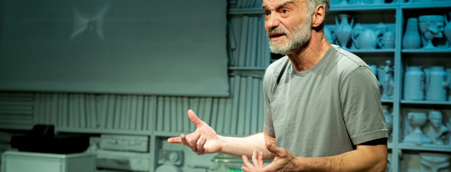 ivan-trojan-divadlo-predstaveni-zaby