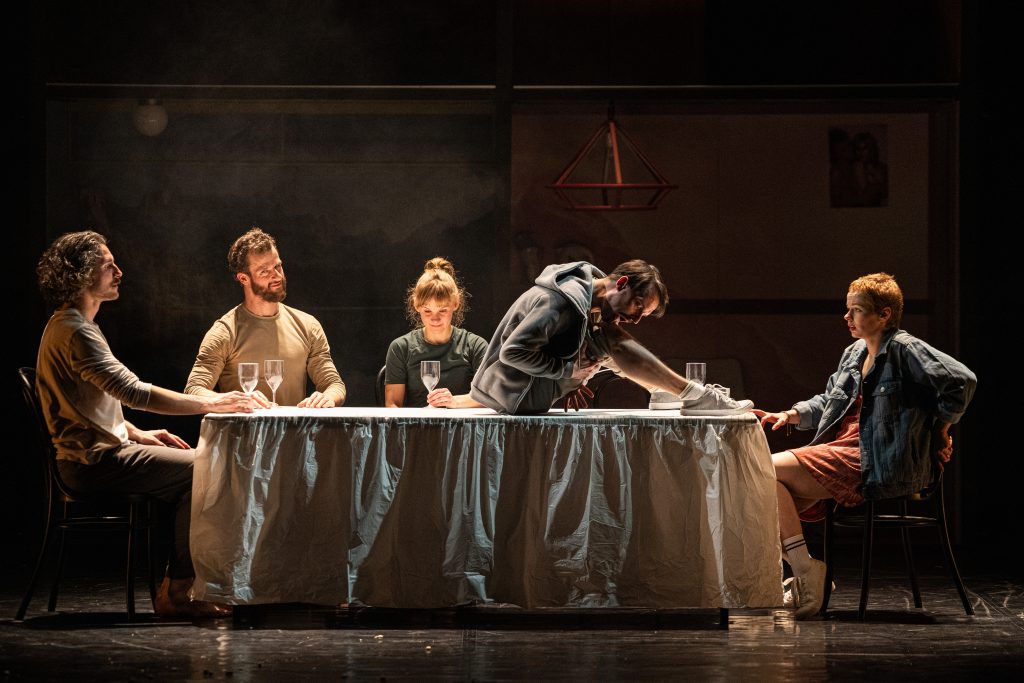 THEATRE AND STAND-UP ARE BACK 🎭 BEZRUČI, NEW CIRCUS AND A LITTLE EXISTENTIAL CRISIS ARE HEADING TO GONG 😂 - Colours of Ostrava